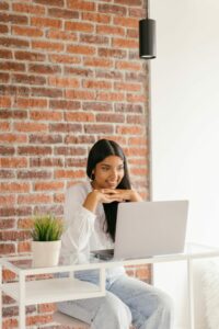 Personne suivant une formation en Fast-learning